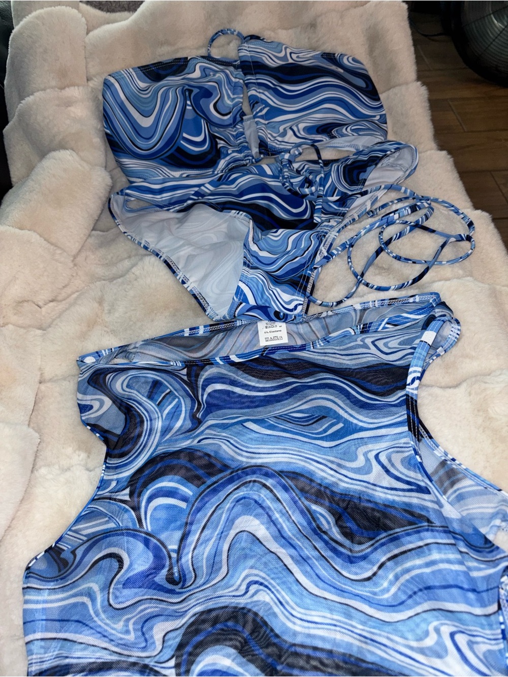 Blue Swirl Mesh Three Piece Set